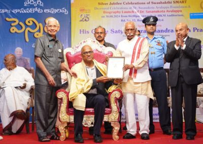 Dr. Alla Gopala Krishna Gokhale Honoured with Vaidya Mithra Award